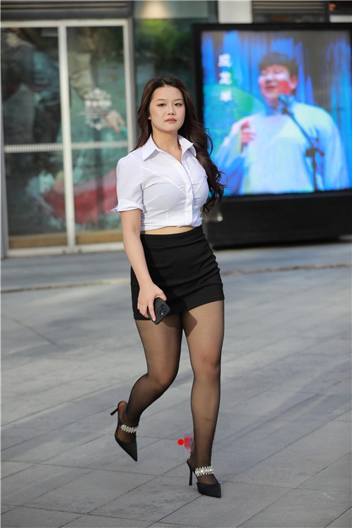 313470kxbb5sq225.jpg