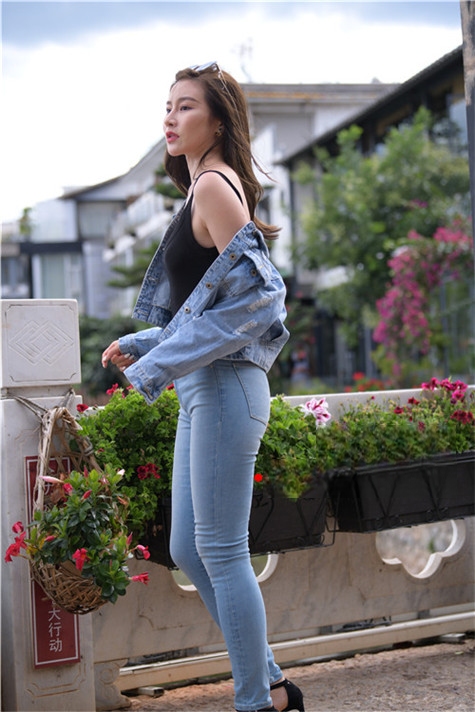 6063q5v21eeo10i.jpg
