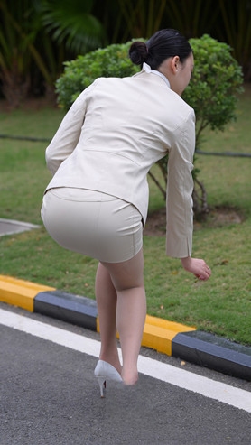 5821k2320pgt5lg.jpg