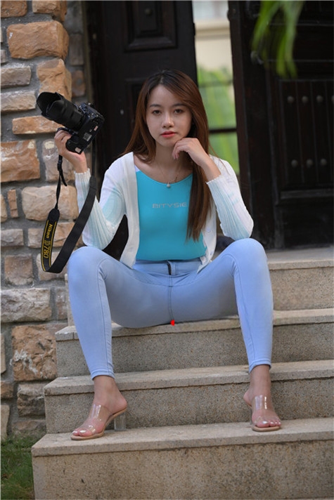 5673ybohejt04w2.jpg