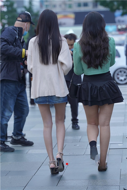 27704nycalvavt0o.jpg