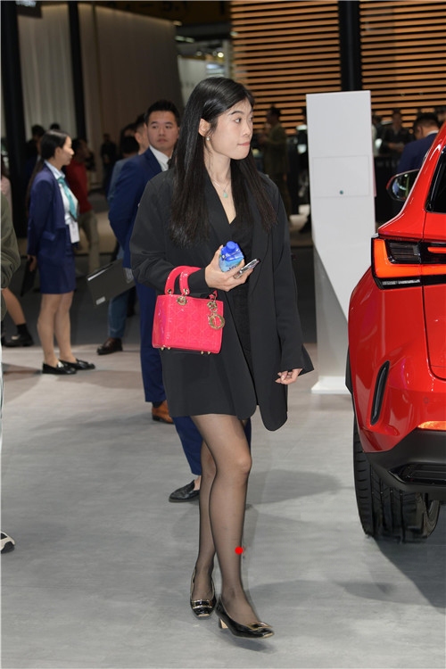 235221duo2qe14nx.jpg