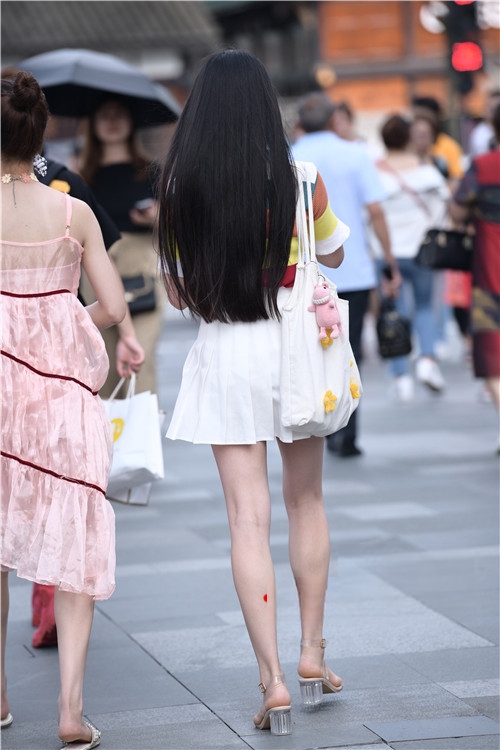 10338c4bvh13jnmk.jpg