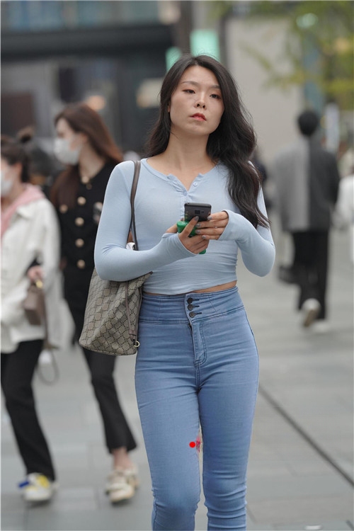11458cr43zpqqixy.jpg