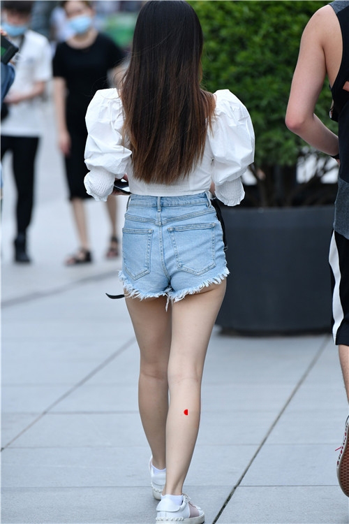 8932g2e0oalg2kl.jpg
