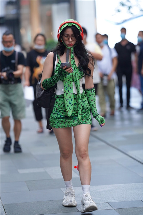 88045b33ymppxy0.jpg