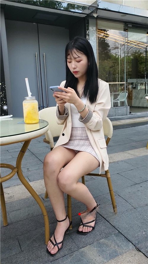 215062swqn1beyad.jpg
