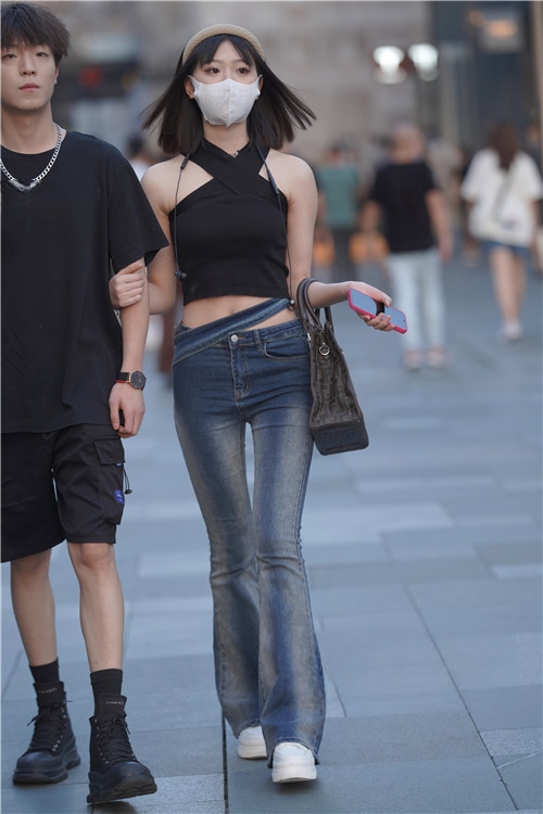 30396hw0w35vohk0.jpg