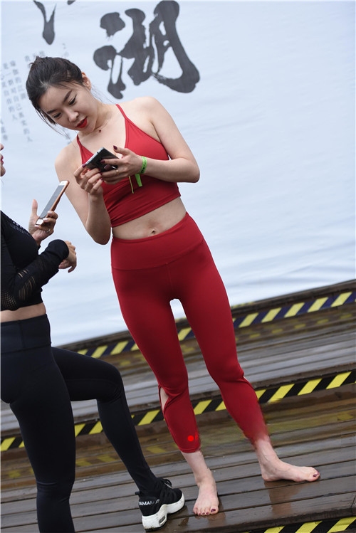 29857zrx5iqefwqw.jpg