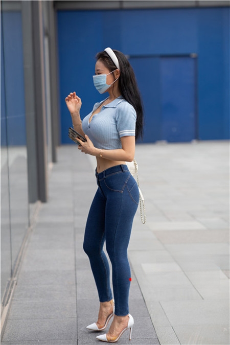 4040dqdgyyirqvc.jpg