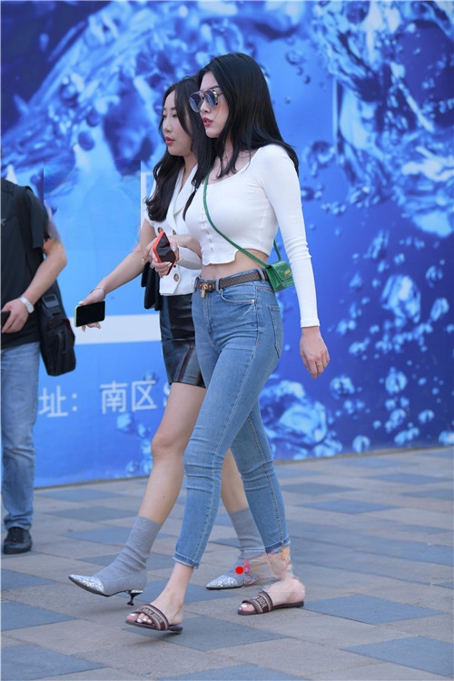 30227iqd4e5uezj3.jpg