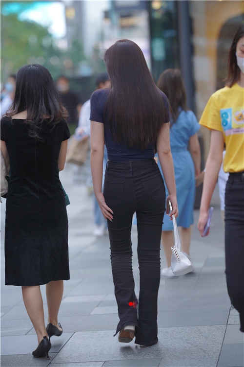 30170q0343t11ncx.jpg