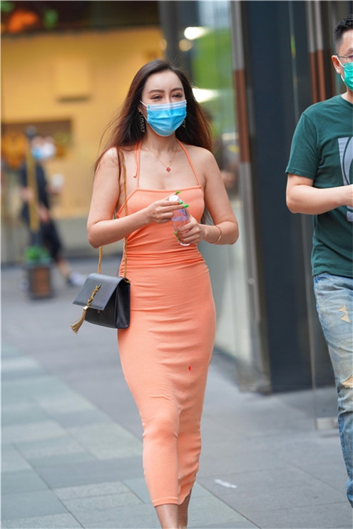 6963e0a0x3gjbk2.jpg