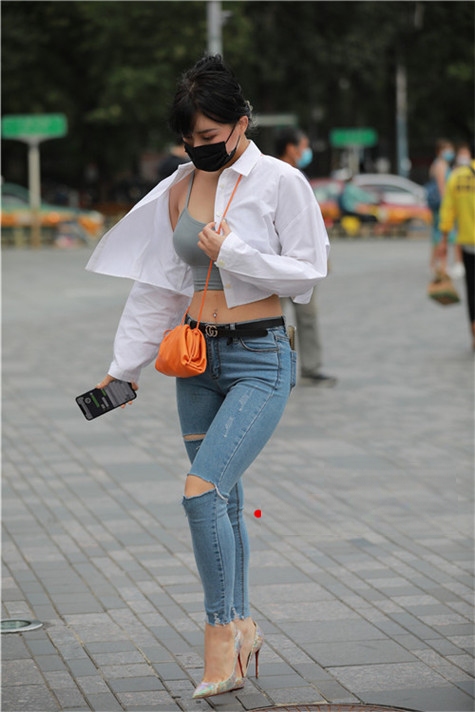 68872tgzkpl1tiy.jpg
