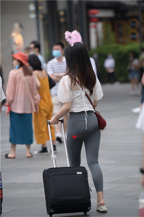 6080vkqmszn2upf.jpg