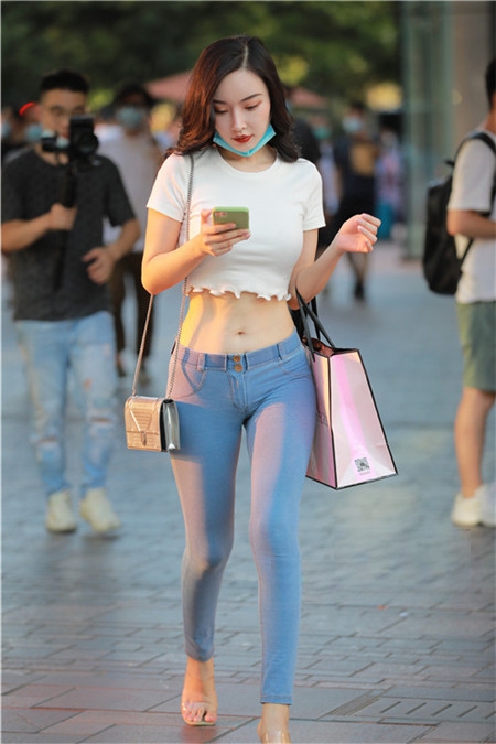4245jnsyedj2lxx.jpg