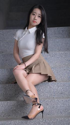 223882un01karvpt.jpg