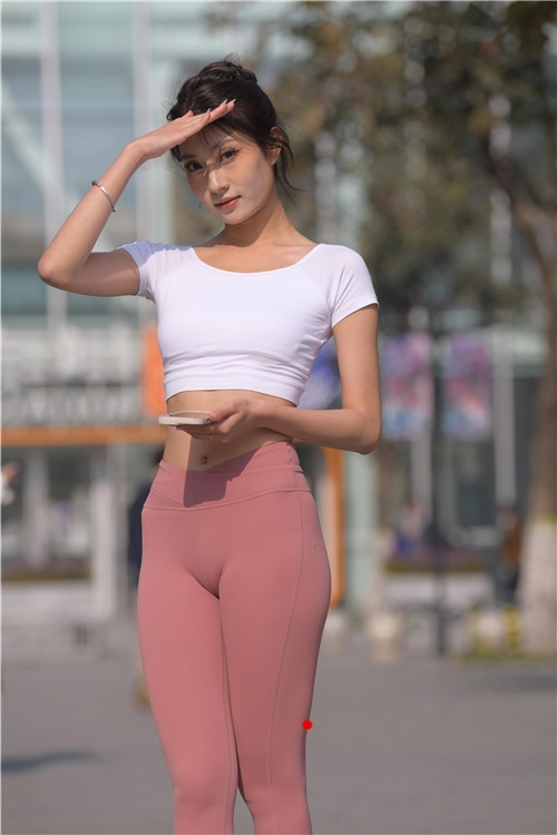 21808di0a3z011h0.jpg