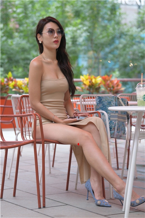 6761suzz1awrstj.jpg