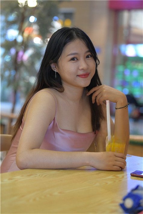 63810w00tvek5nu.jpg