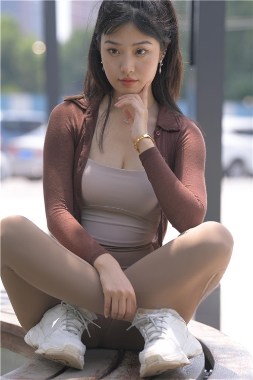 19848wj0vhesvihq.jpg