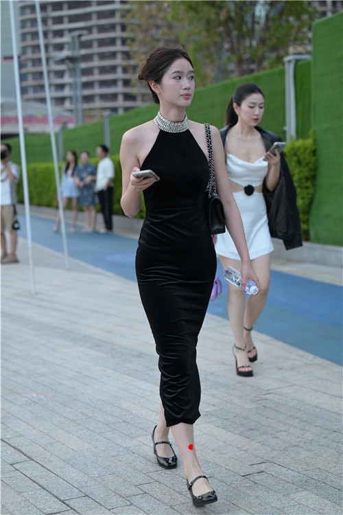 32876l42311nvnpi.jpg