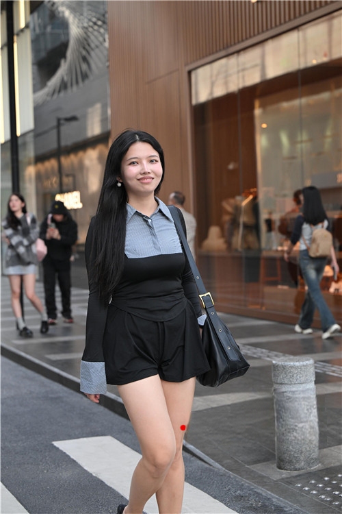 32762ld3my4jilr3.jpg