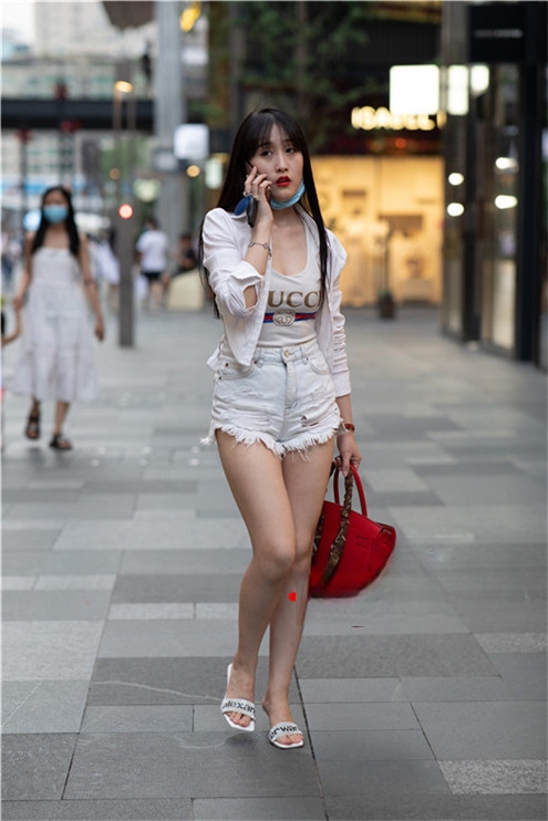 7447rmefk2y2mnc.jpg