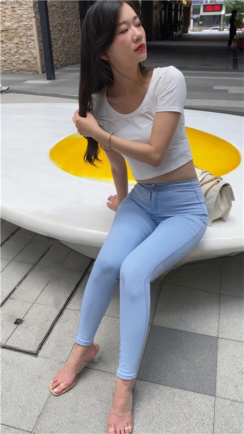 6287kqmvcnualor.jpg