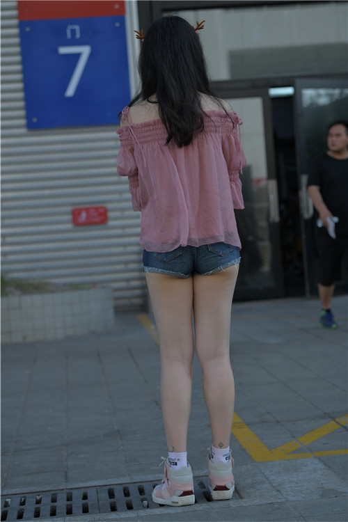7788gvzuln0zret.jpg
