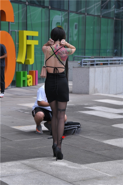 7601dll42bzgfr0.jpg