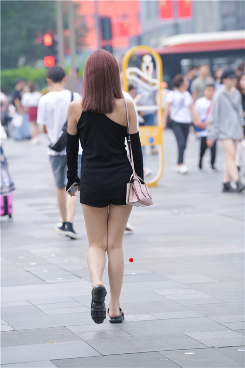 7804ykwhvhm3v2m.jpg