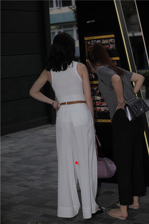7790db1yoa4asl1.jpg