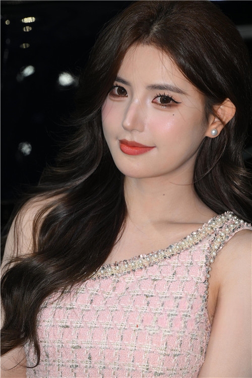 33050jbbknedgs3m.jpg