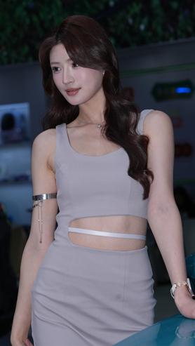 33047thp4f23s3xh.jpg