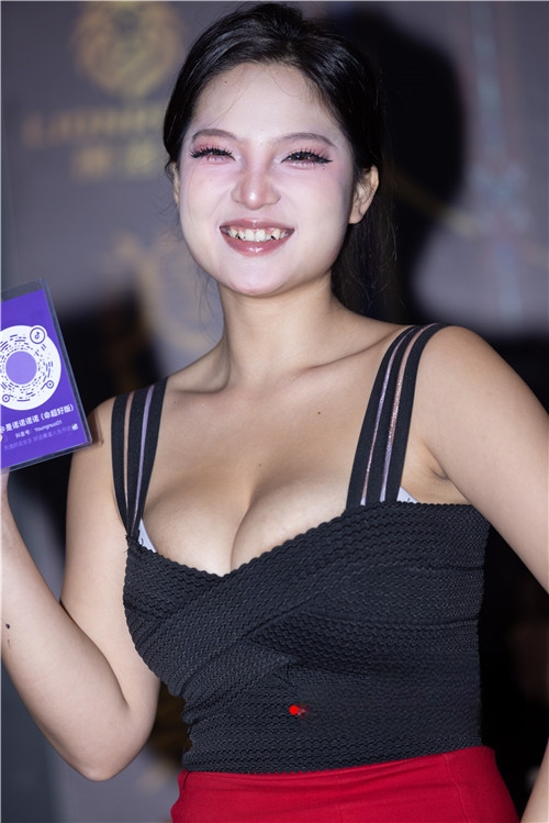 33011tcvxmxe5ohs.jpg