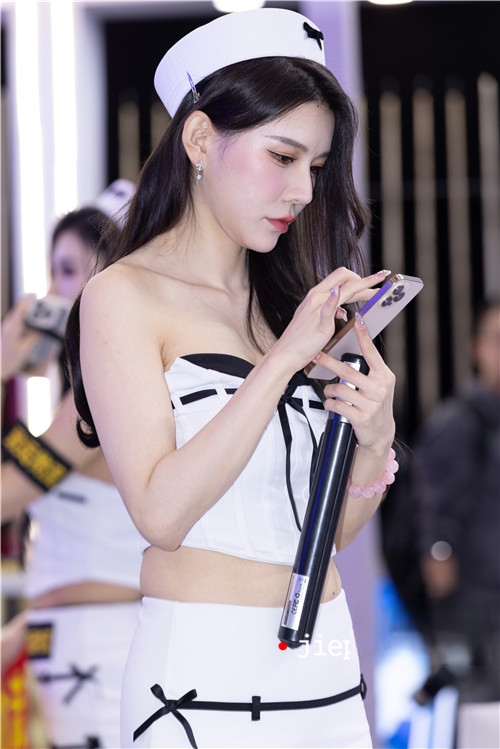 33008s5a240ofh34.jpg
