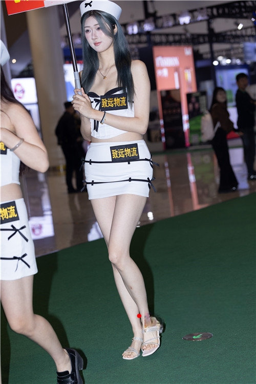 329581maclu12ep1.jpg