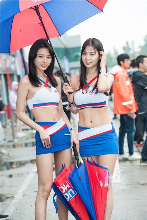 1075821vj4f4yj0e.jpg