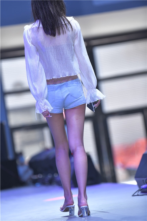 8143u1f5zm0aawy.jpg
