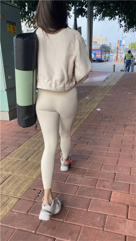 56963pzy31sioxr.jpg