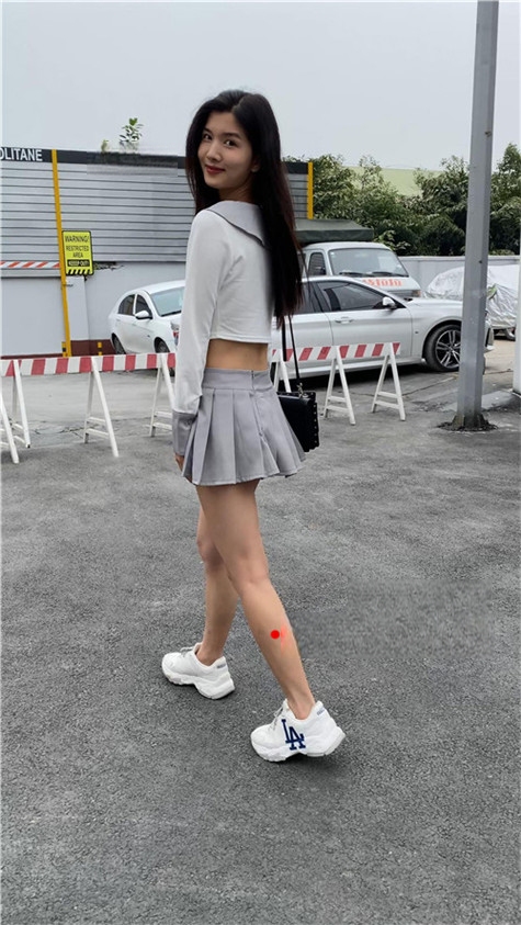5693fnofq5igkju.jpg