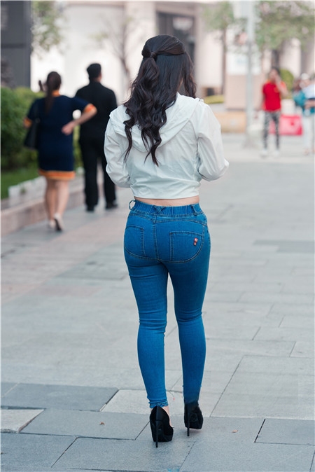 32362e30i1fyiez.jpg