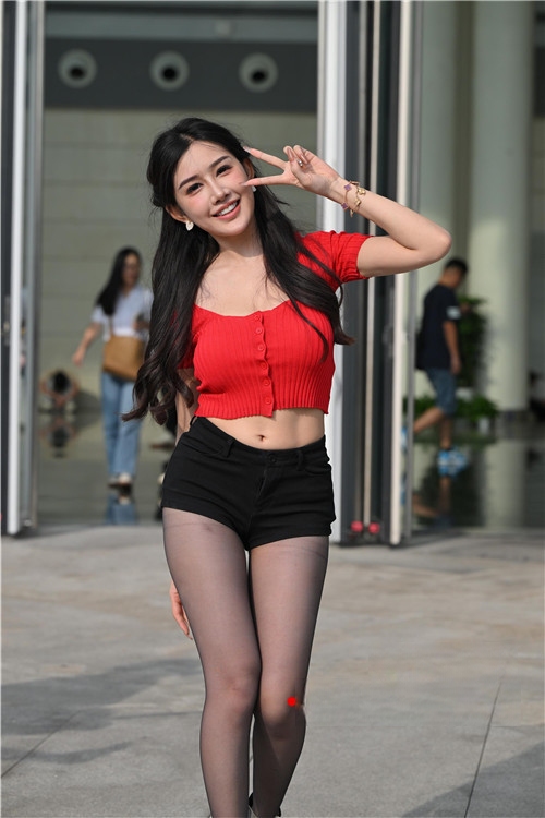 30709ynj5dxwiezx.jpg