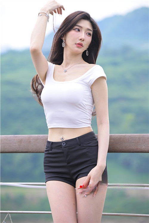 29522gonn4seopdc.jpg