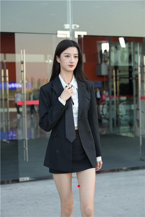 28432ic4k34iuk4j.jpg