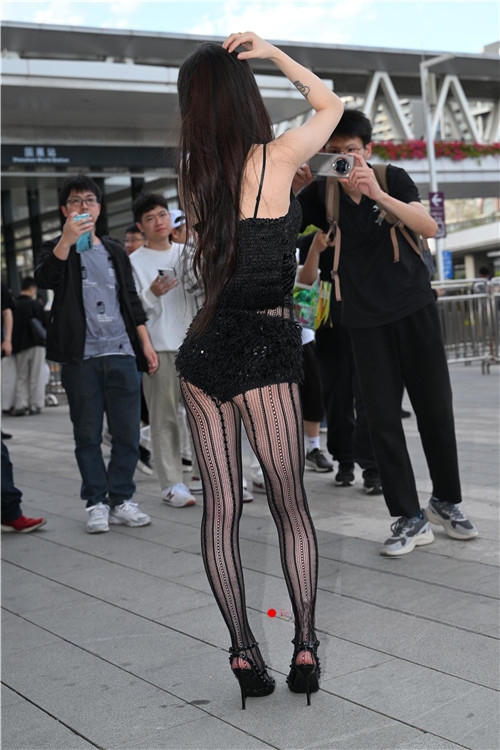 24488342qe1zsfgc.jpg