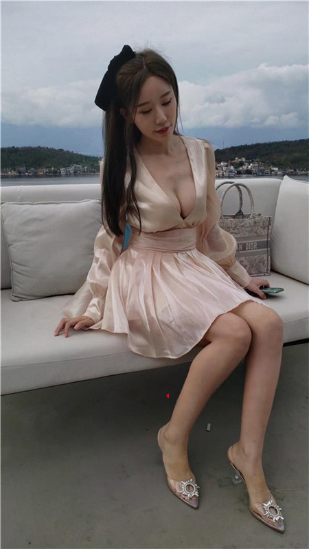 505135tw2u0m4pg.jpg