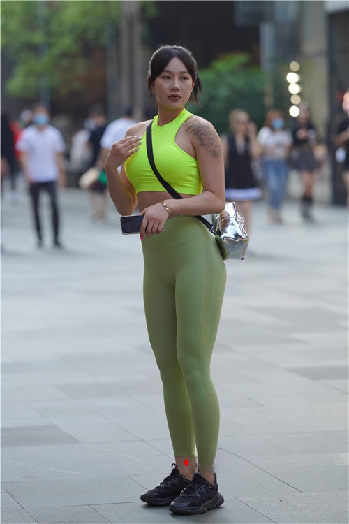 29742gnbsq0bhktg.jpg
