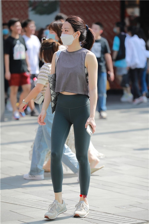 29494xoeomg5g0ab.jpg